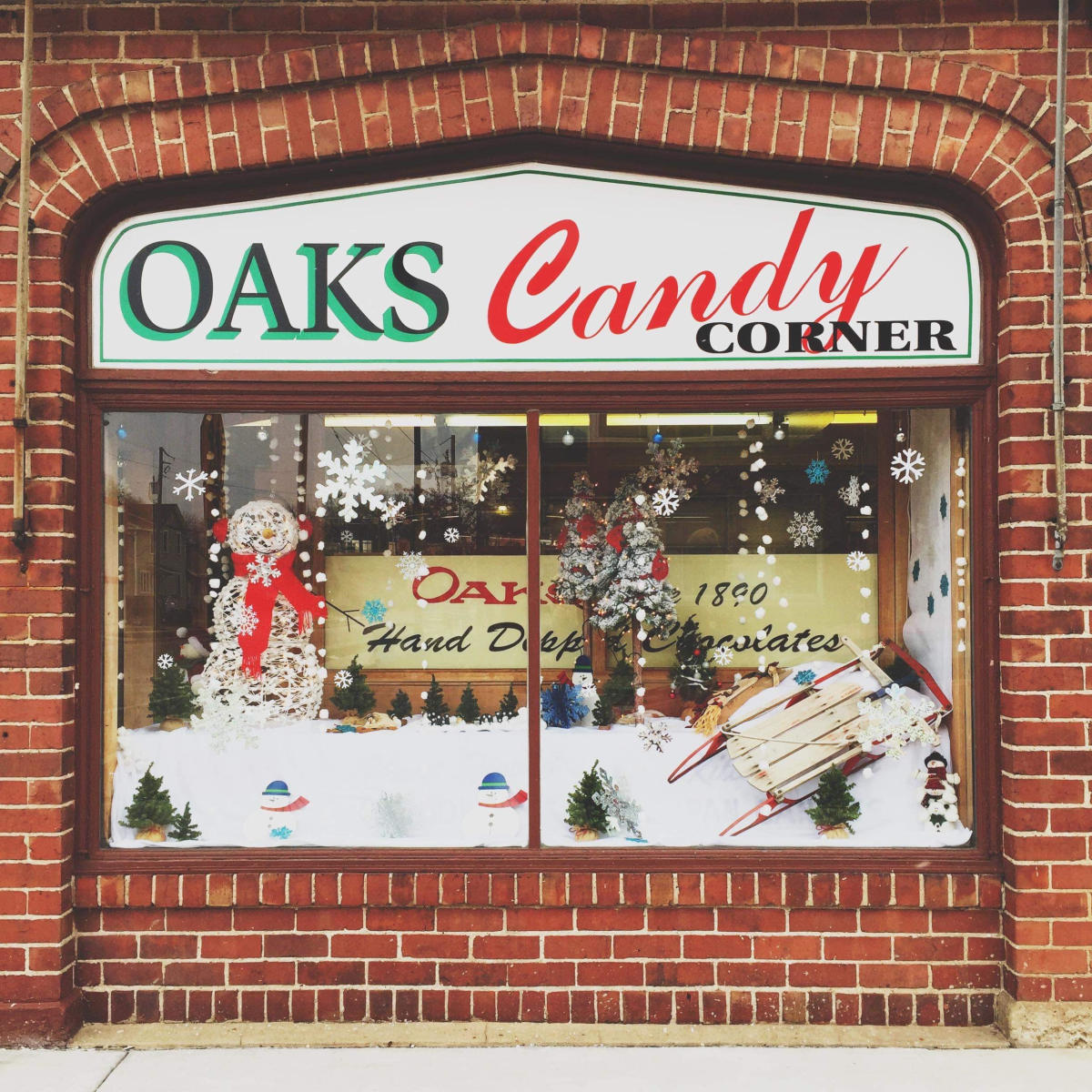 Oaks Candy