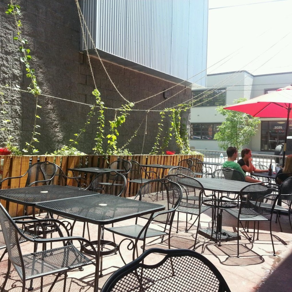 Restaurants for Outdoor Dining in Downtown Richmond
