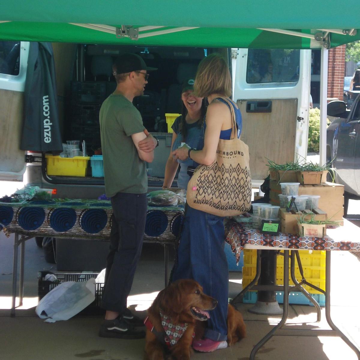 @people_living.life Farmers Market Photo