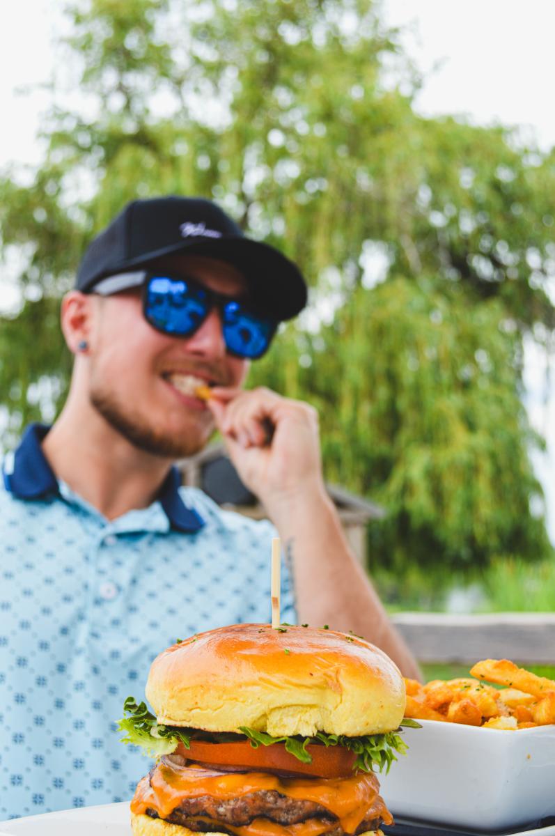 Michaelbrook Golf Brook Burger