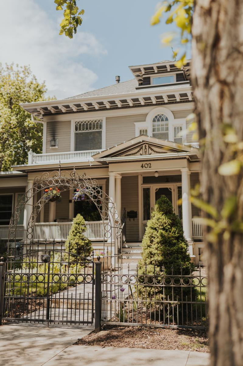 The front of the Edwards House, a neo-classical "Denver" foursquare home