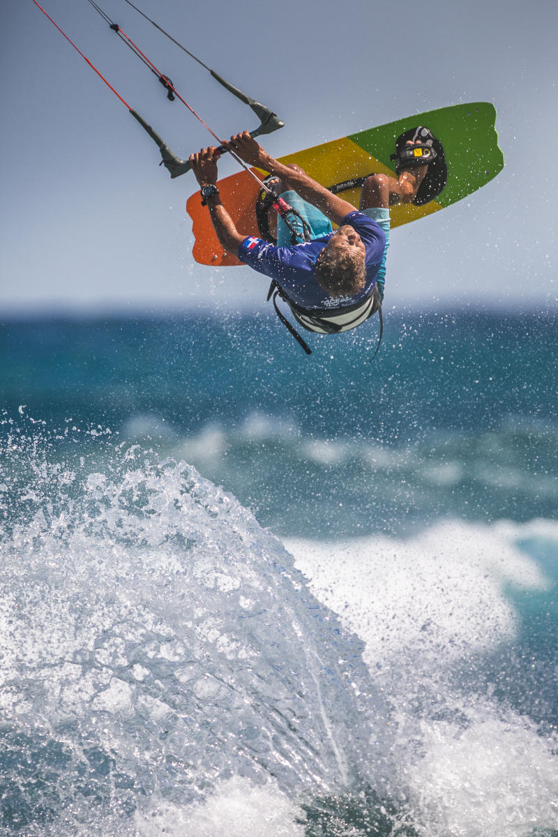 Kiteboarding. José Alney Uribe. Sebastiano Massimino. Cabarete. Puerto Plata. Editado