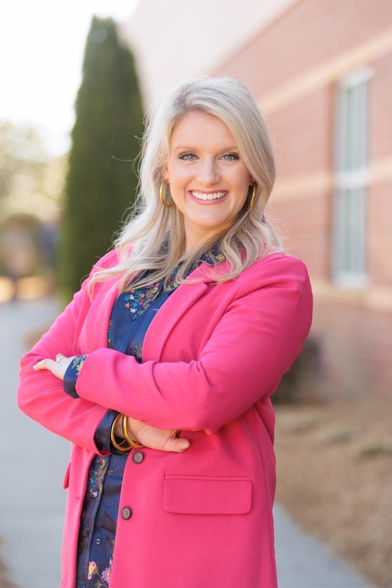 Sarah Davis Jones Headshot 2025