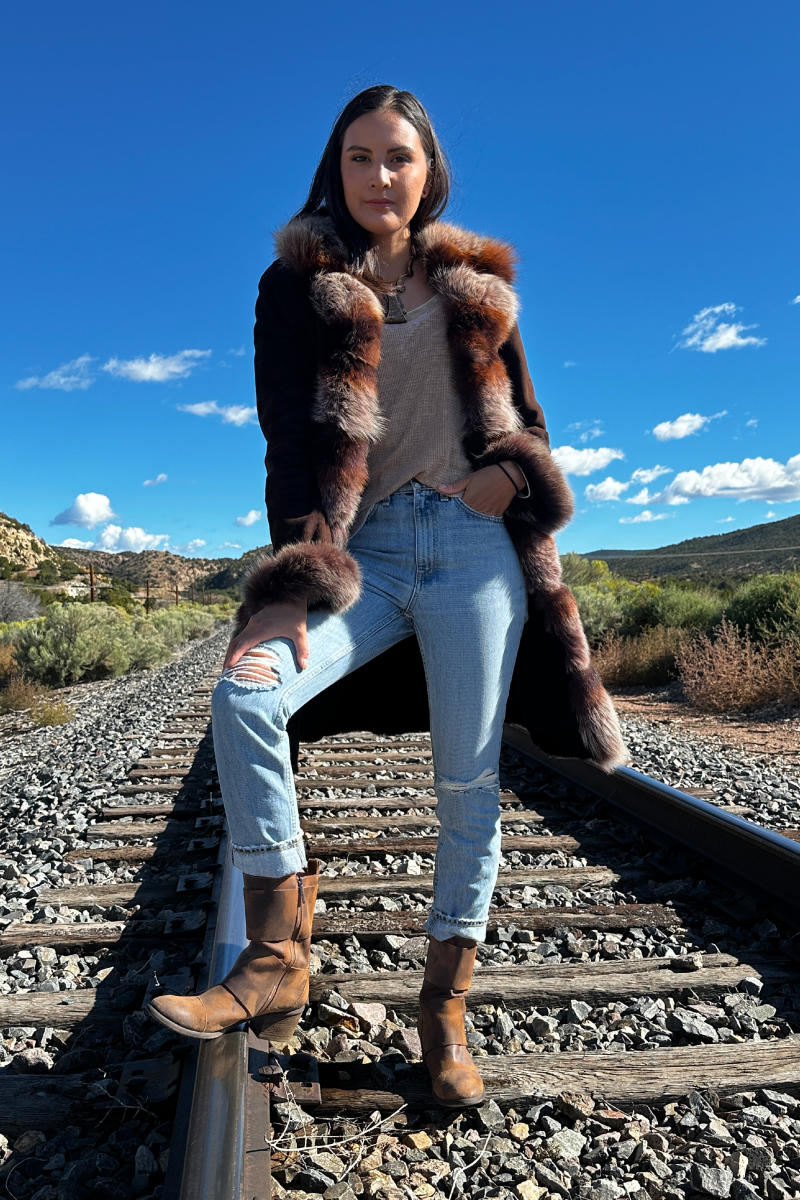 Art.i.fact Consignment Boutique believes in mixing and matching across the fashion spectrum, offering a unique collection that celebrates the intersection of eclectic and elegant.
