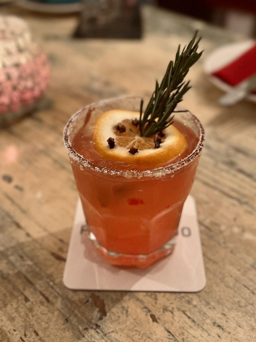 Perro Spiced Cranberry Marg