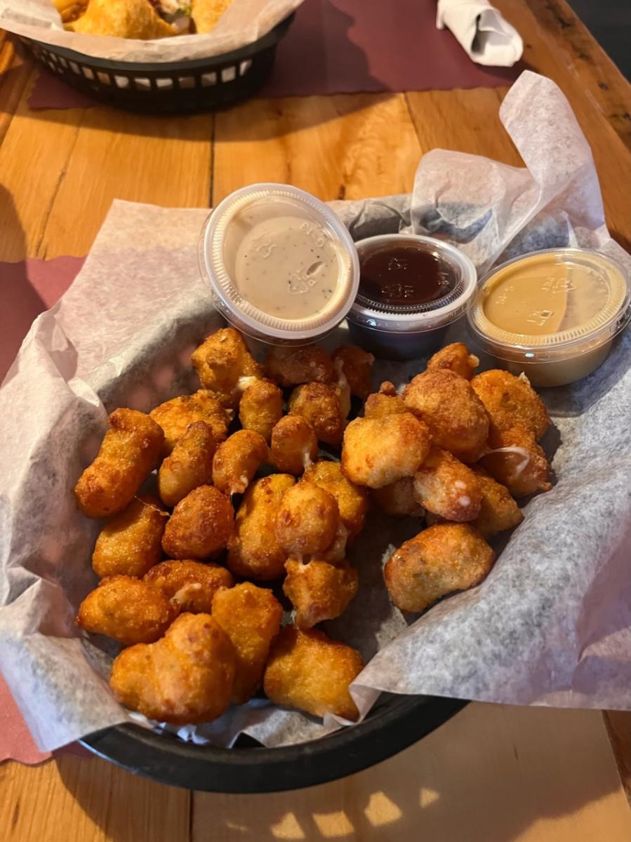 Karmalis Bar and Grill Cheese Curds