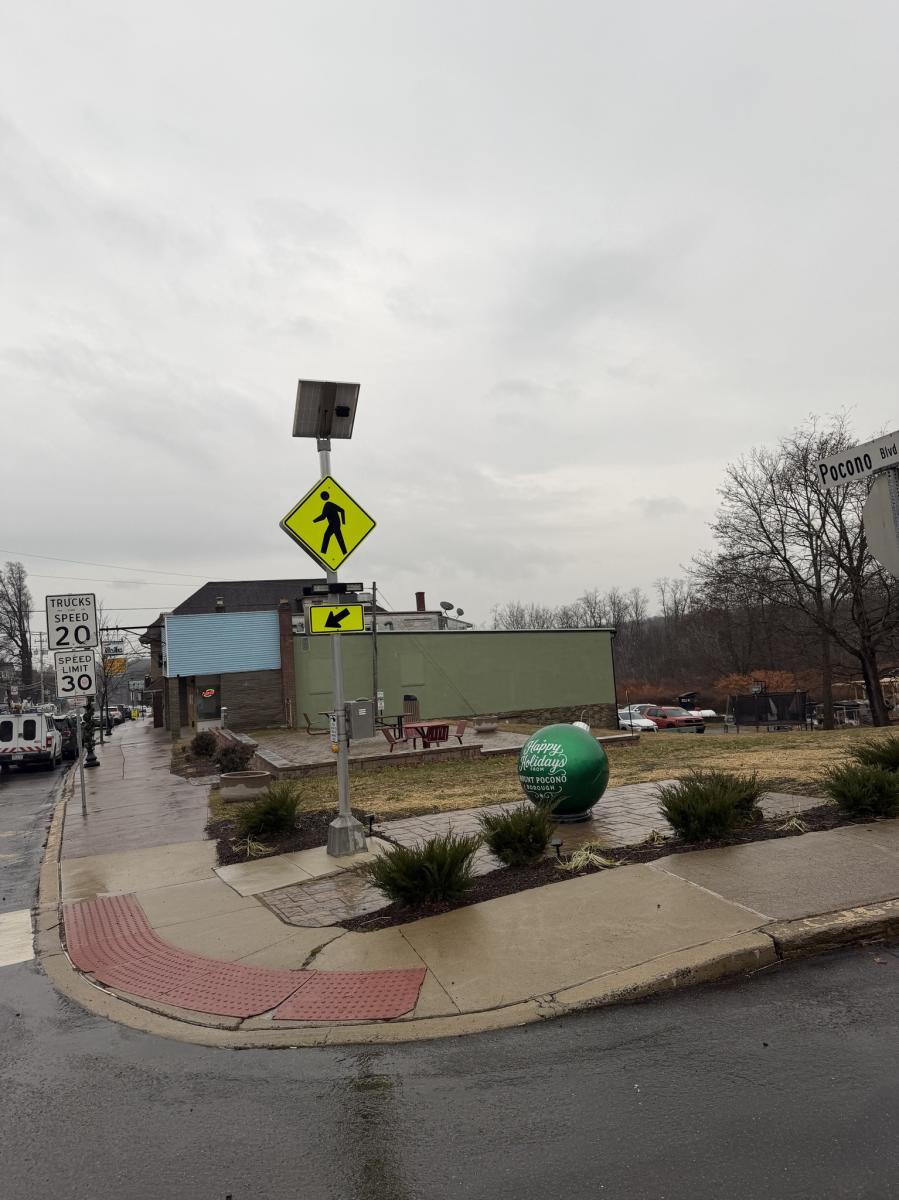 Mount Pocono Holiday Decor