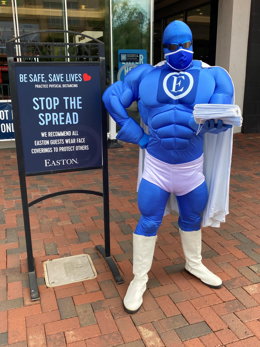 Easton man passing out masks