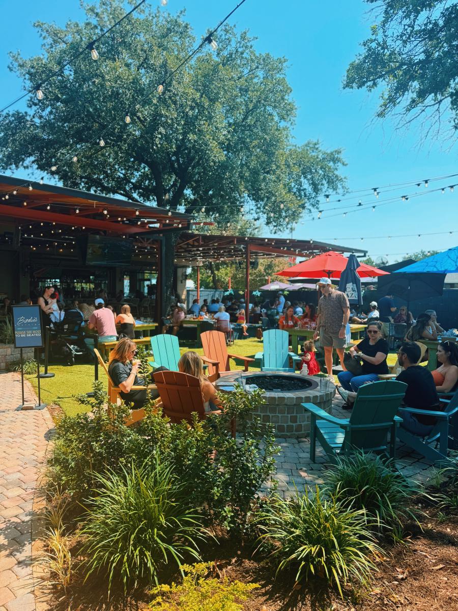 Birdie's Eastside Patio