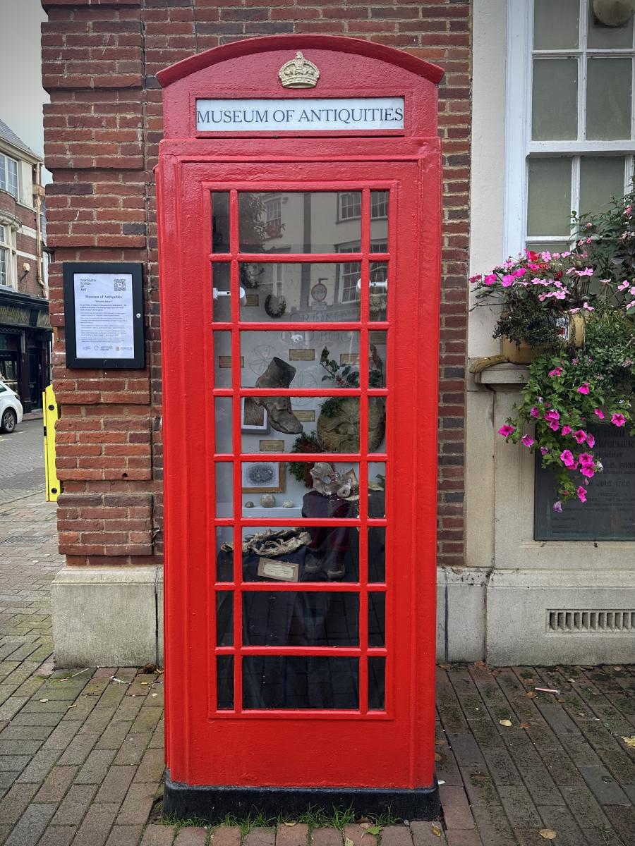 VS blog phone box