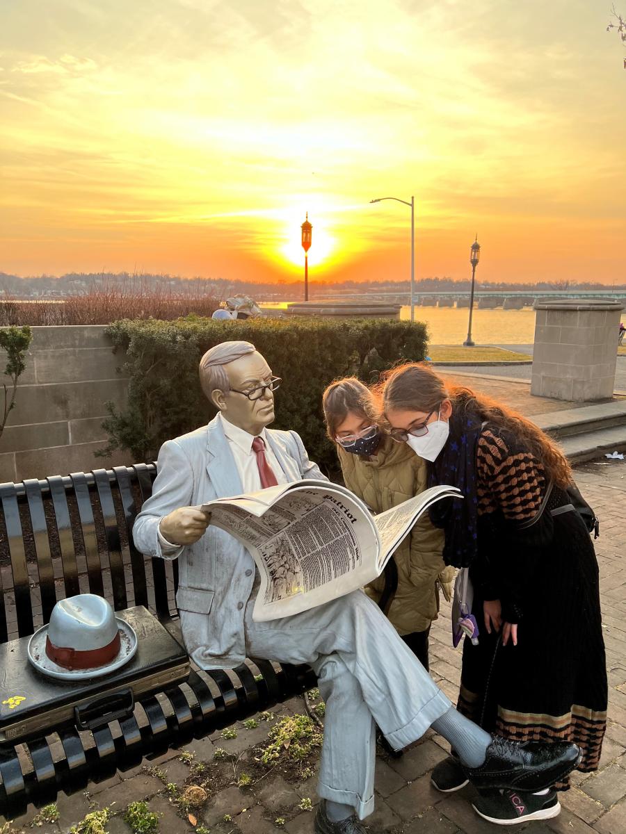 statue with kids