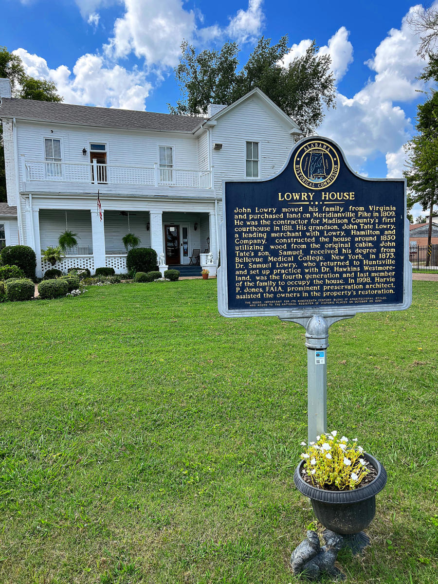 Lowry House Exterior