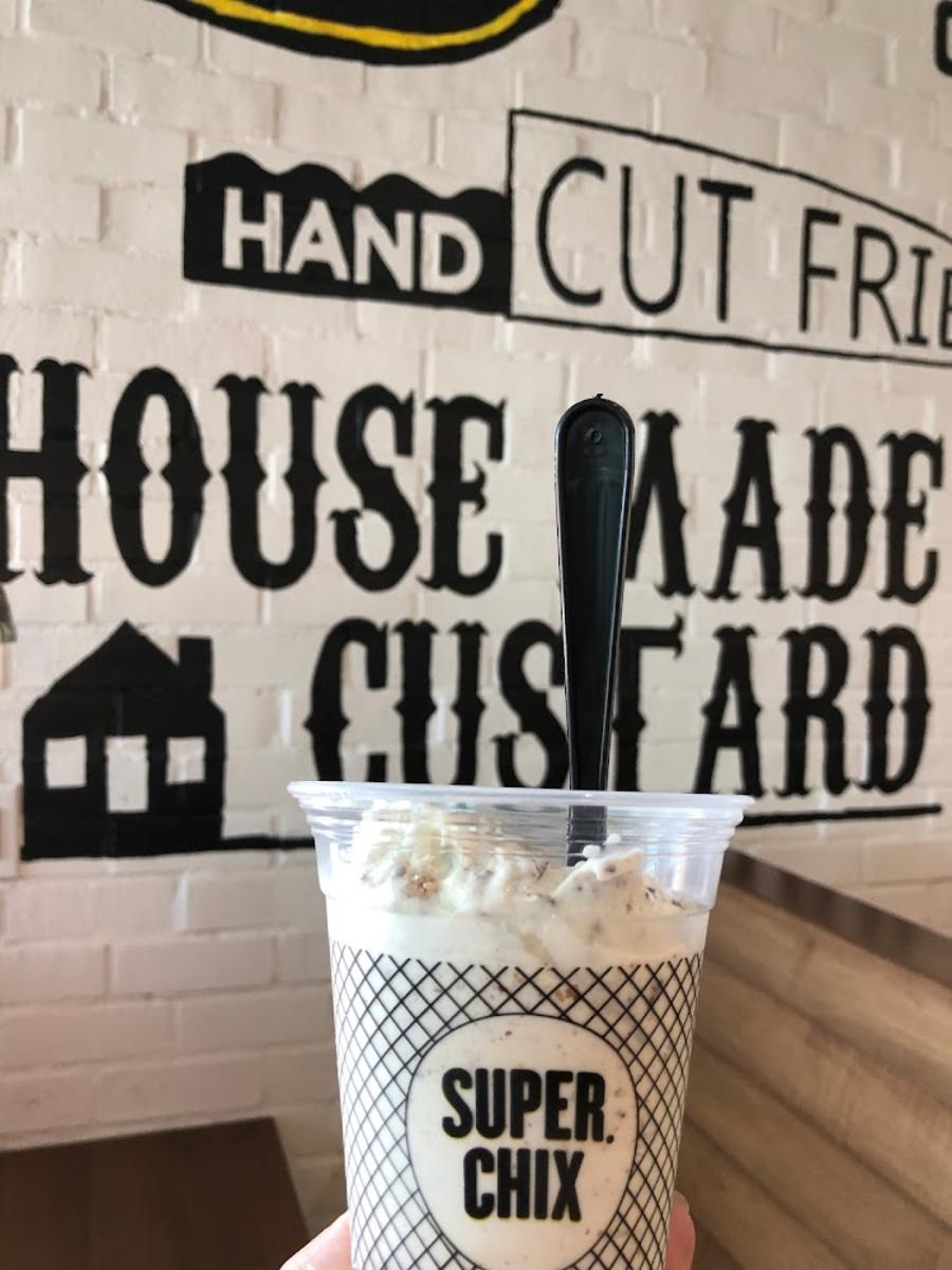Superchix Custard