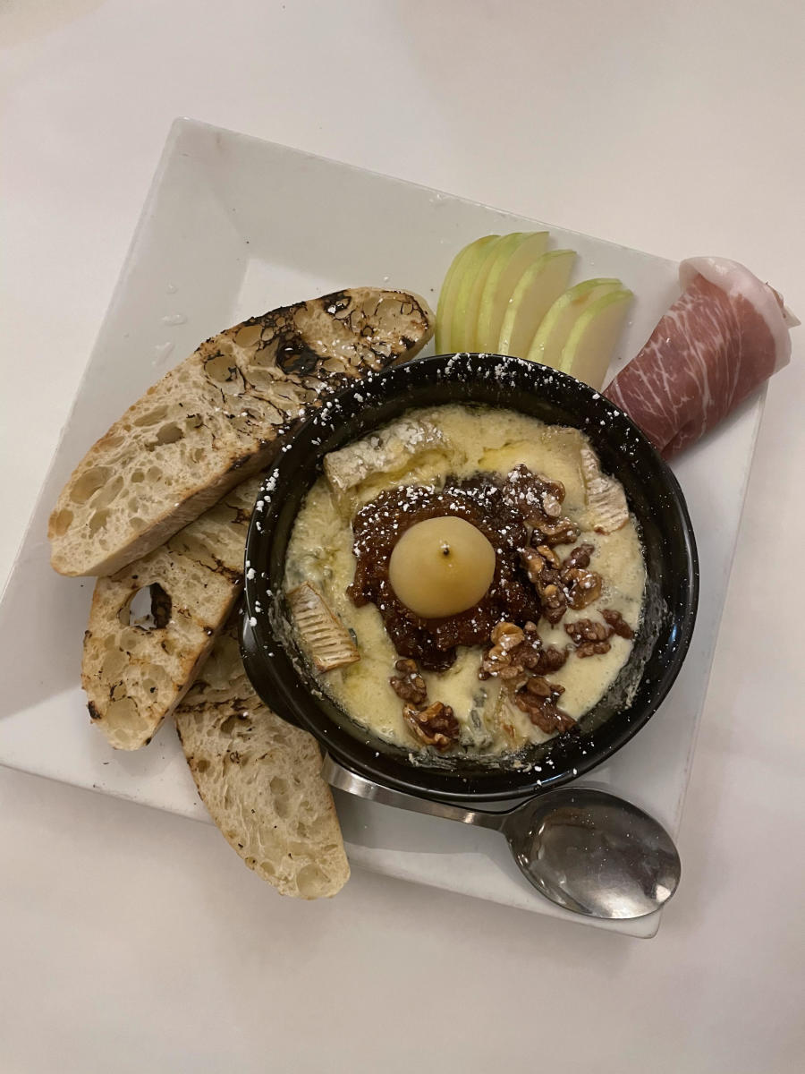 Bistro 501 Lafayette