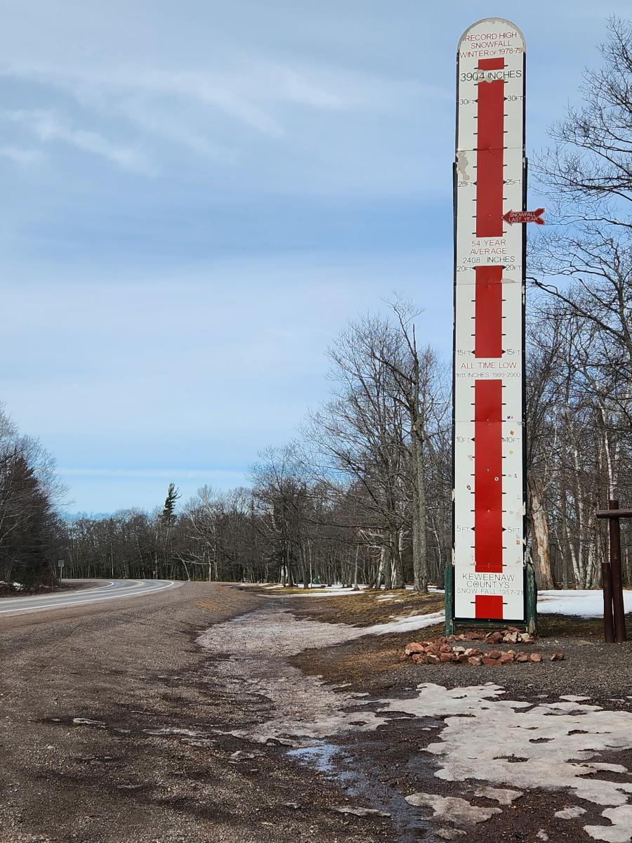 towering gauge depicting annual snowfall