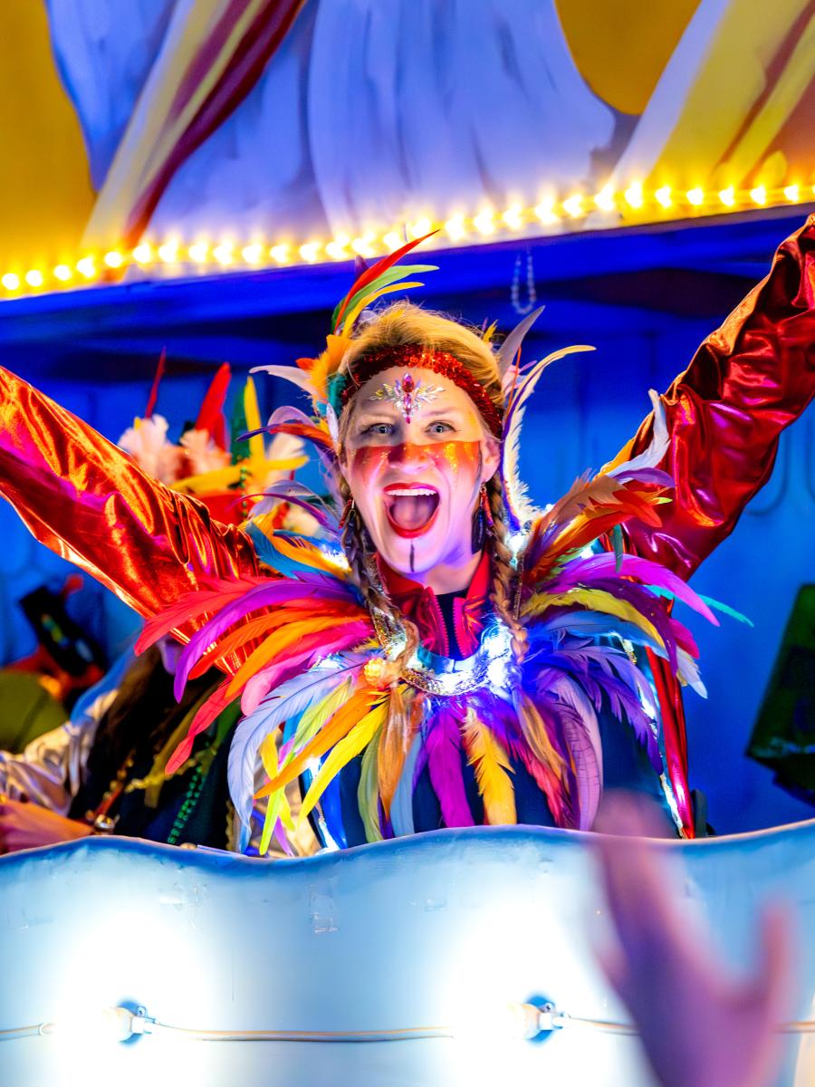 Mardi Gras - Queens Parade