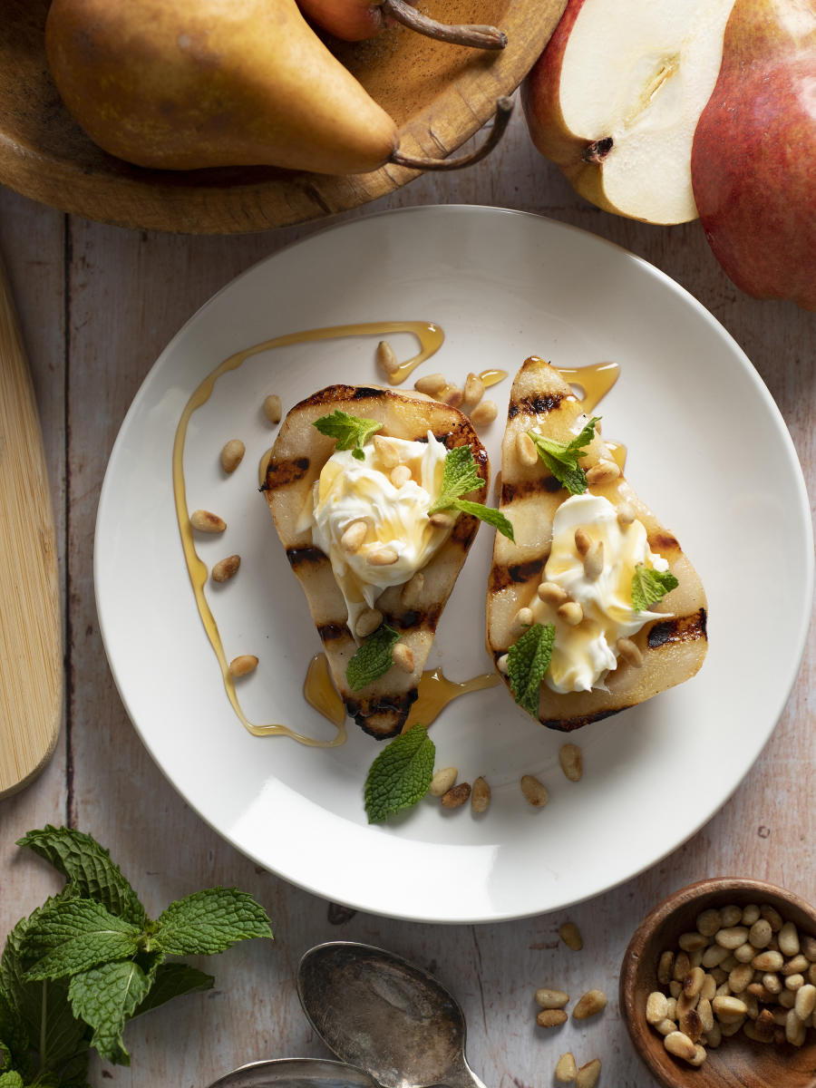 Grilled Pears with Syrup and Mascarpone