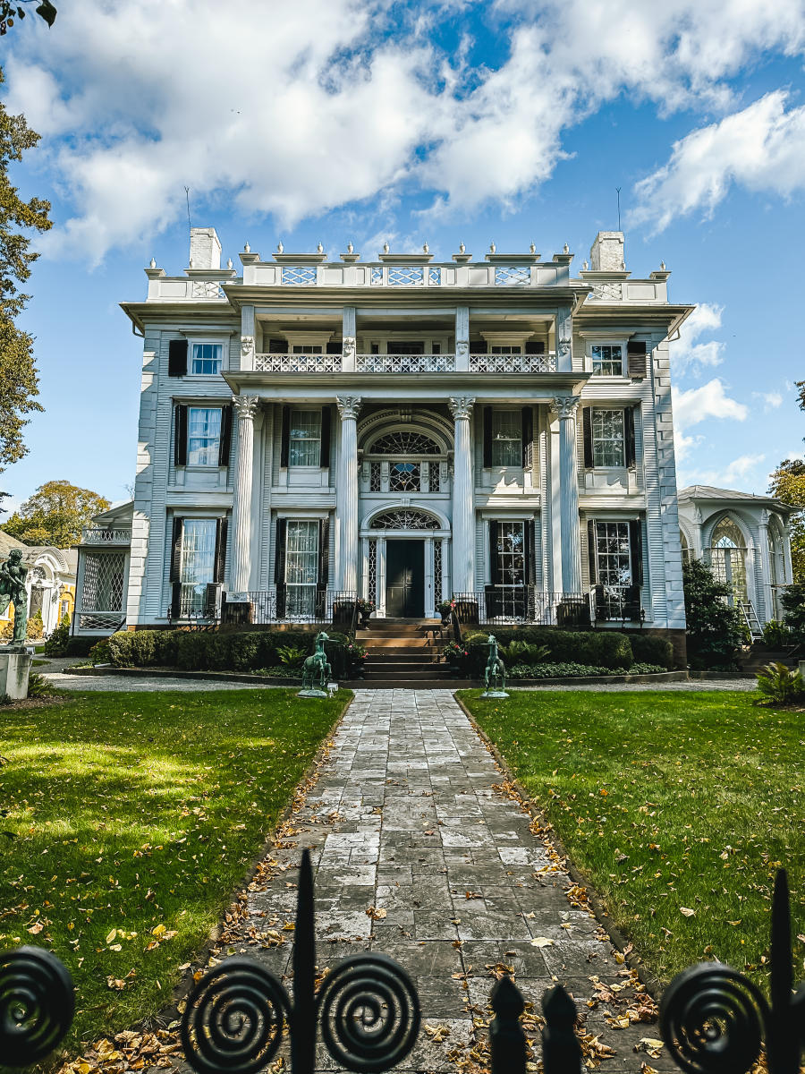 Linden Place Fall