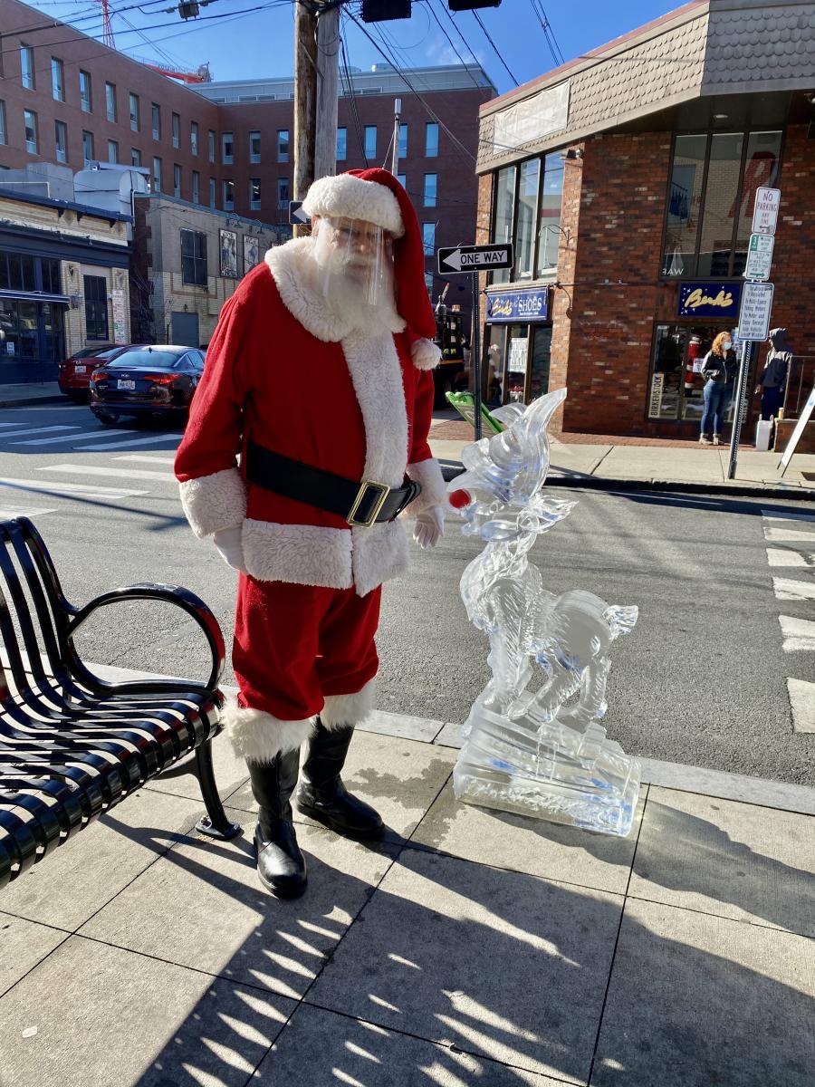 Santa on Thayer