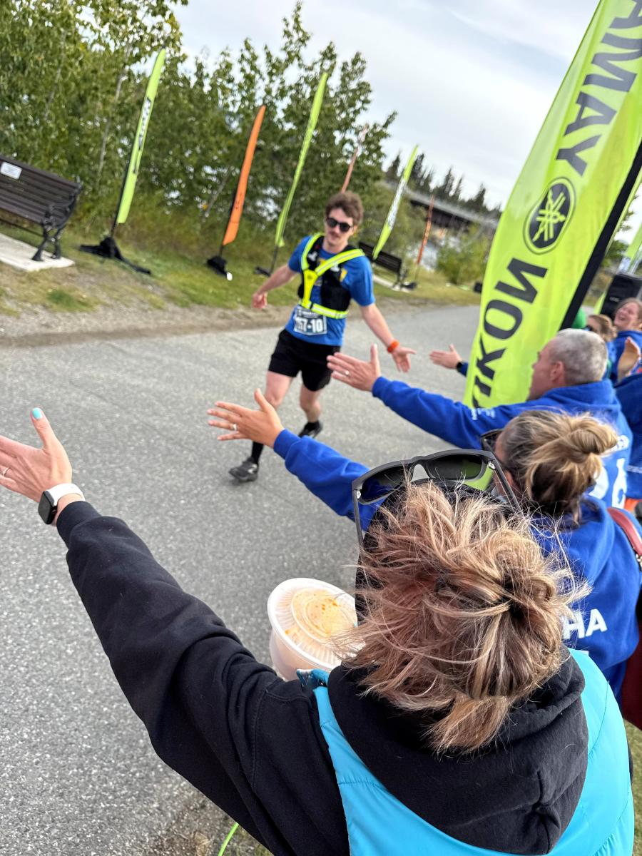 SNAFU Calvin finishes Leg 10