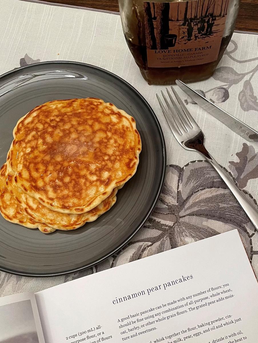 Cinnamon Pear Pancakes