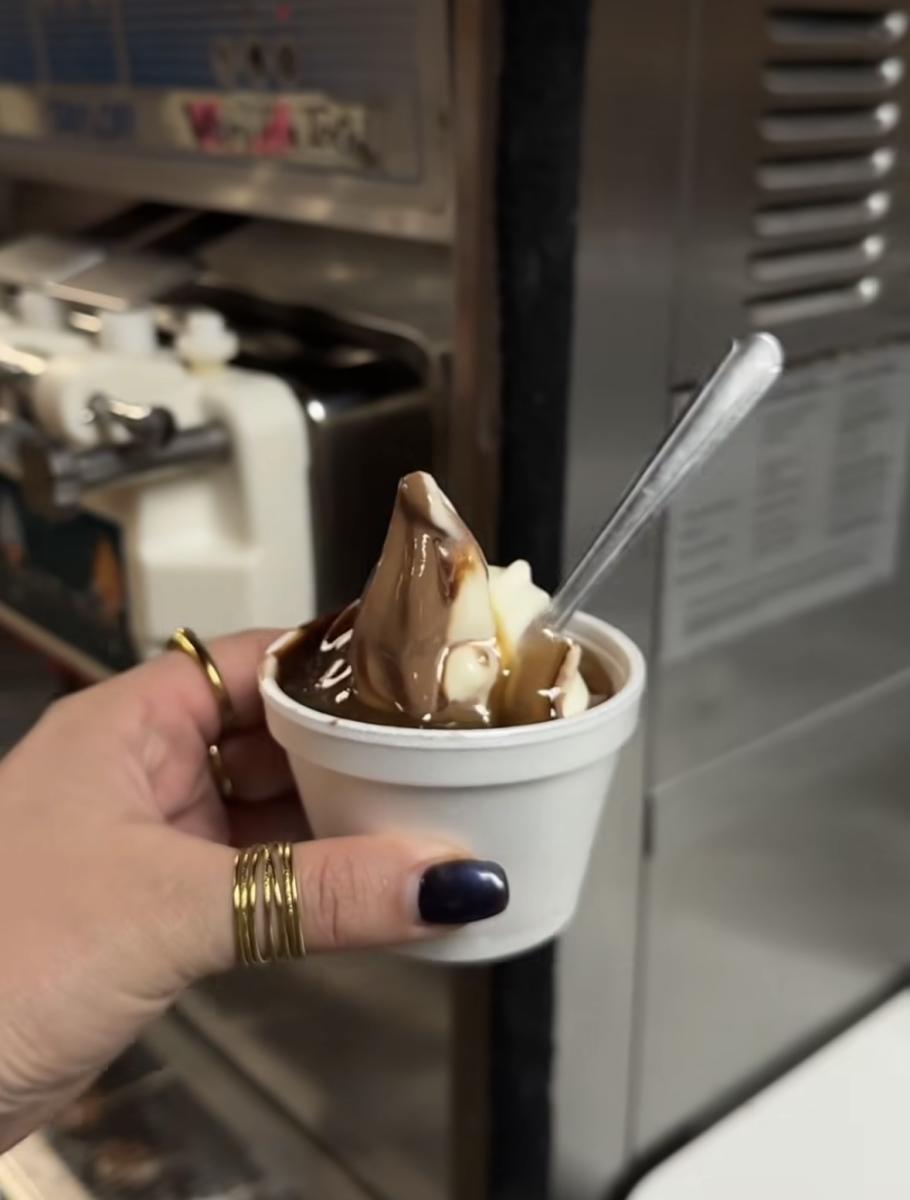 self serve ice cream at Greenbrier Restaurant