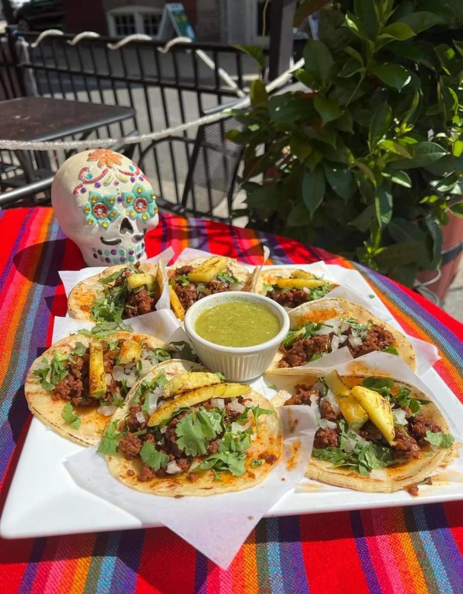 Mariachis Tequileria & Restaurant