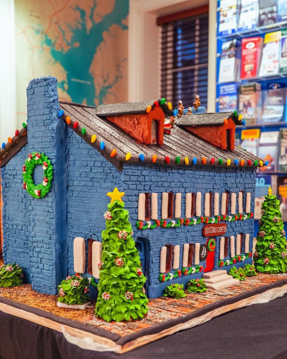 Annapolis Gingerbread Houses