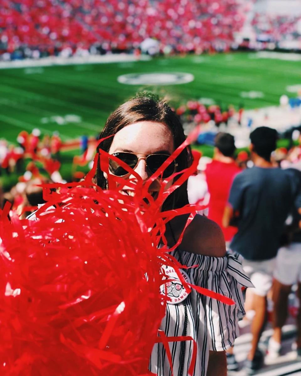 Georgia Fan with Pom