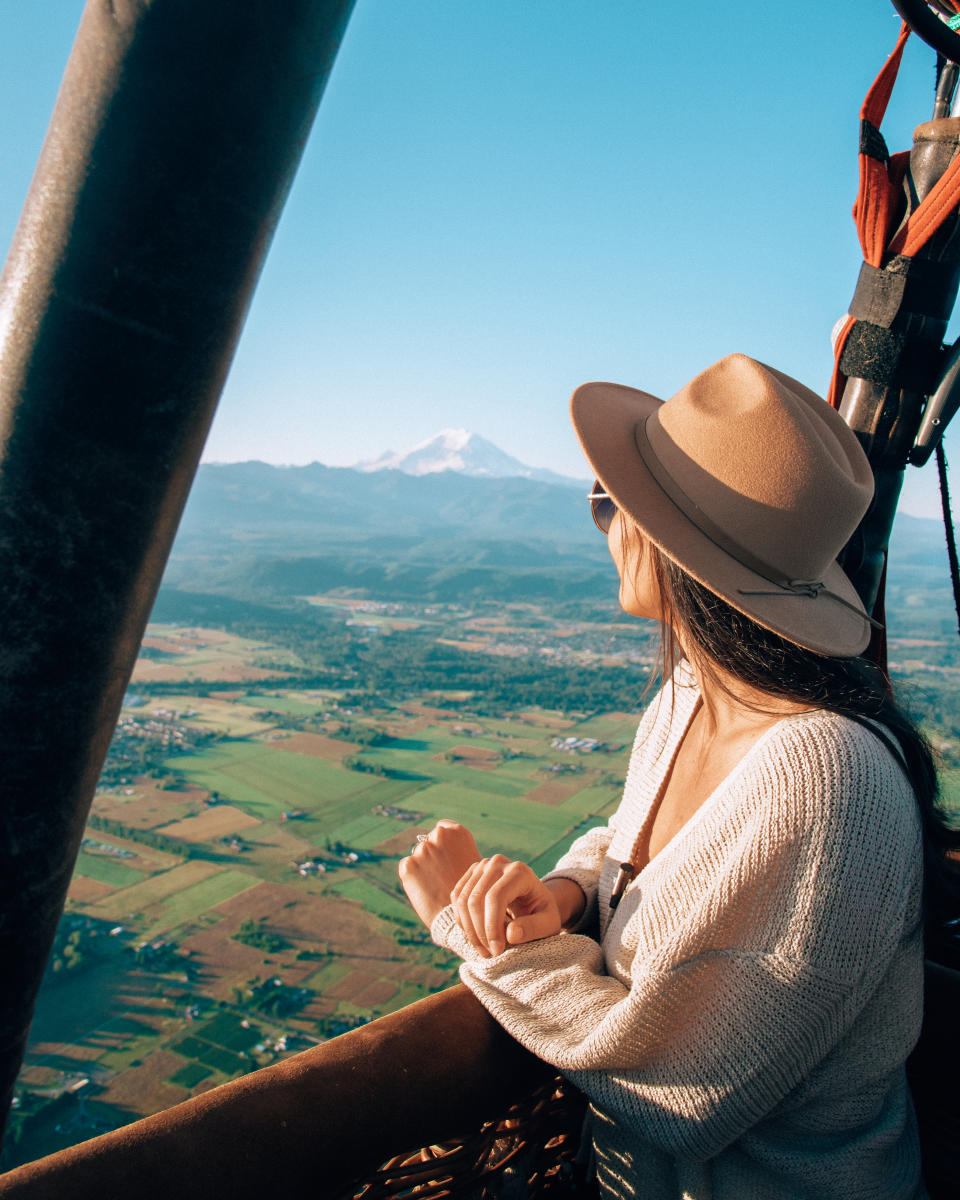 Hot Air Balloon Mount Rainier