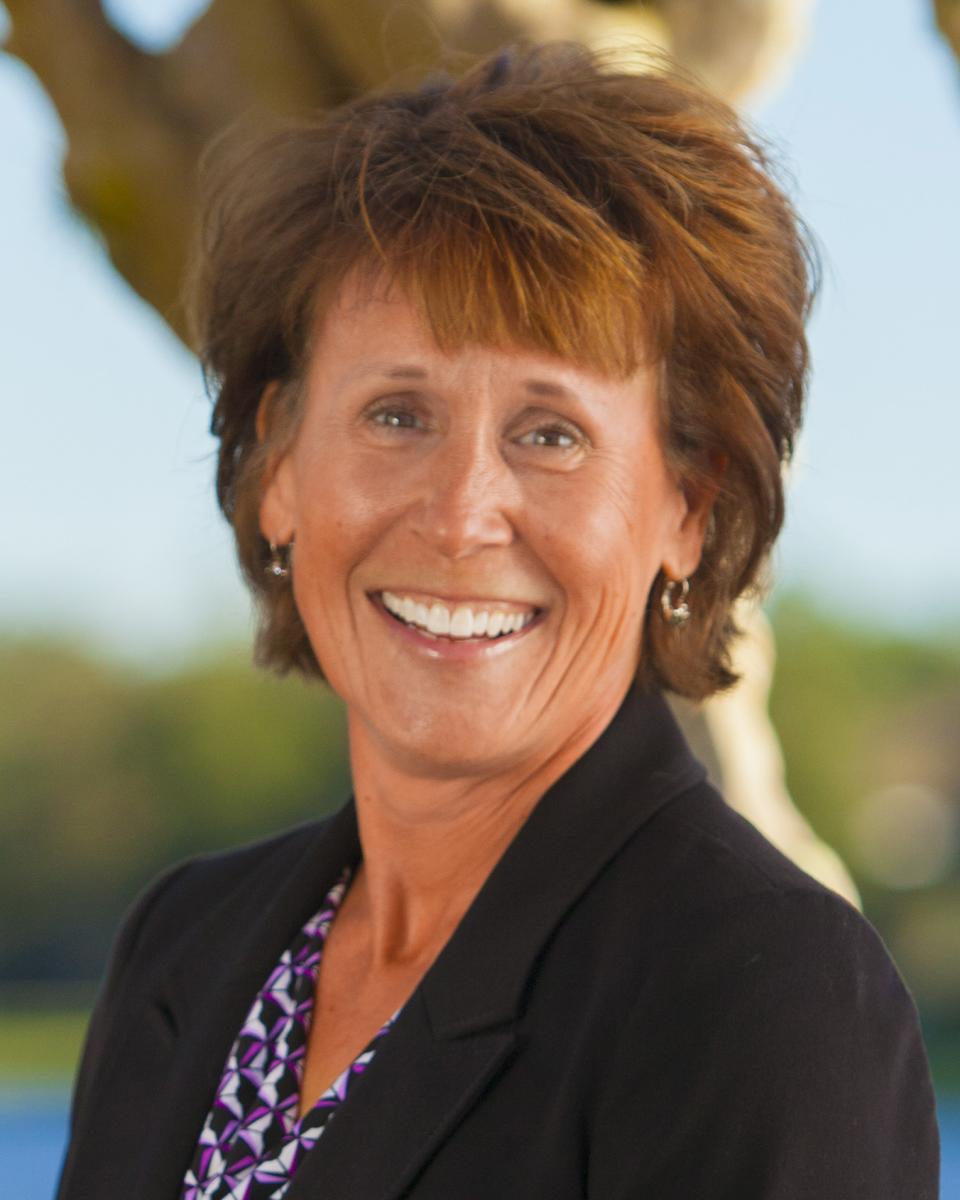 Becky Newell, LPGA, Women's Sports Report Breakout Speaker