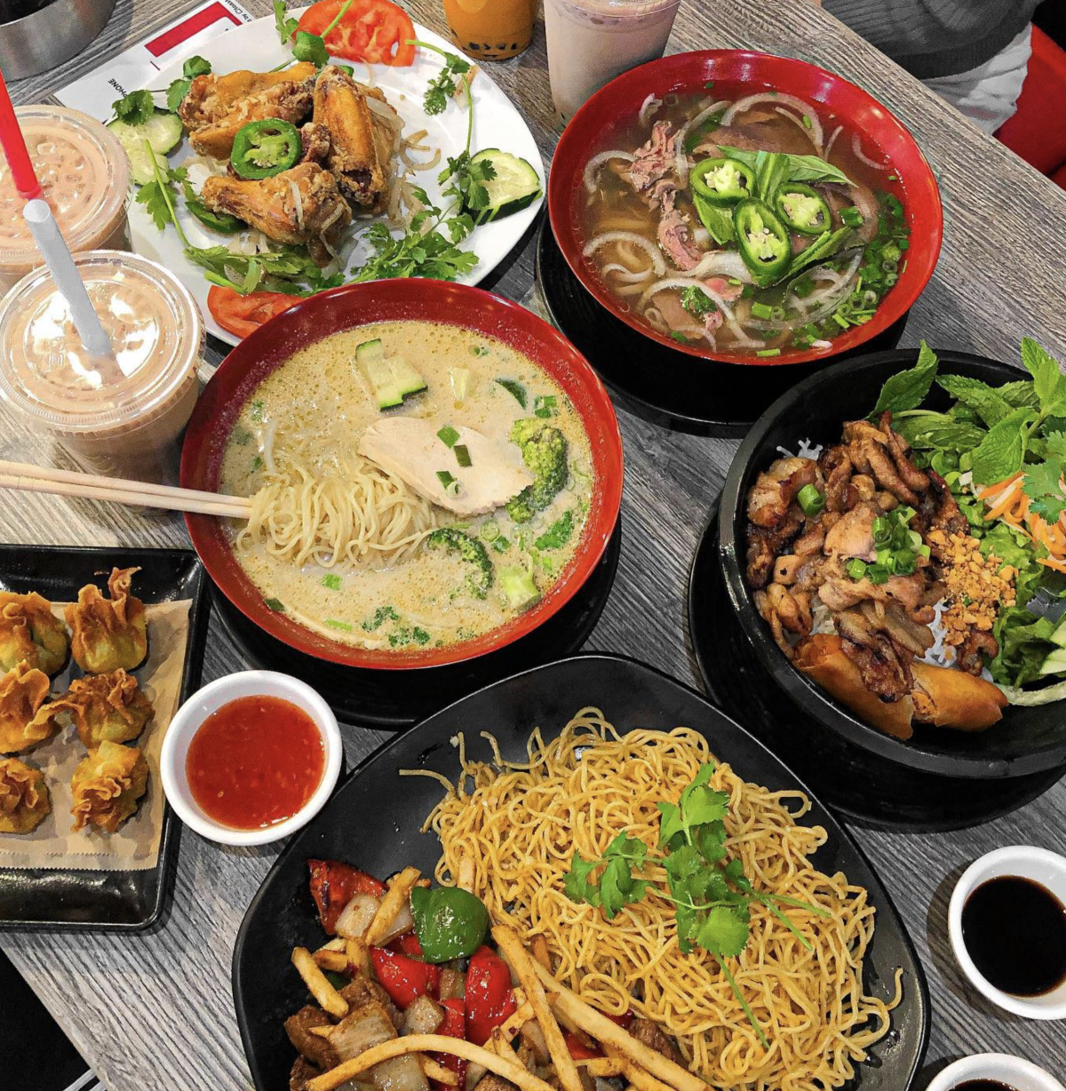 Titan's Pho