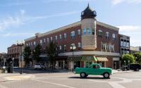 Truck downtown Paso Robles, CA