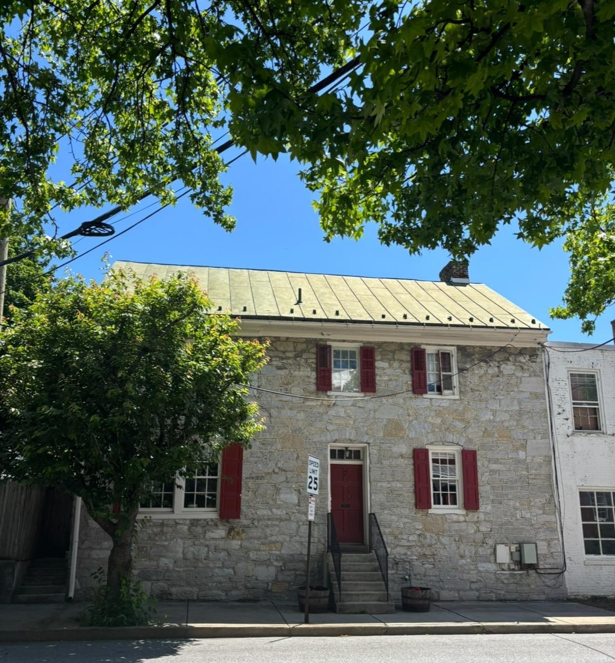 Trent House Large