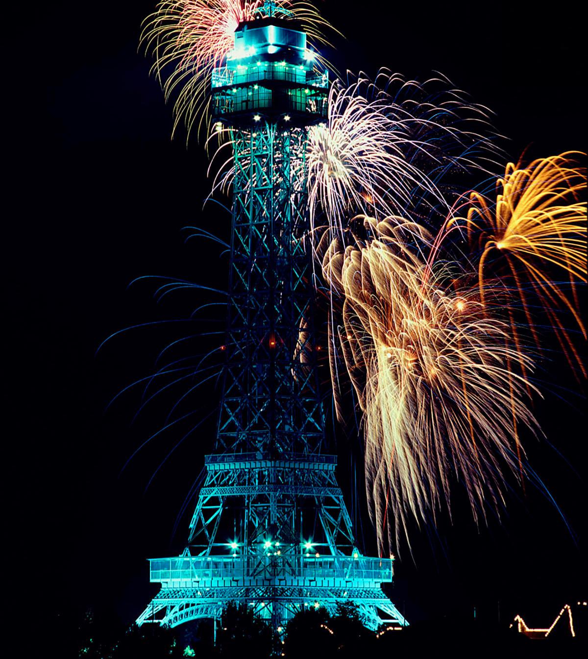 Kings Dominion Eiffel Tower