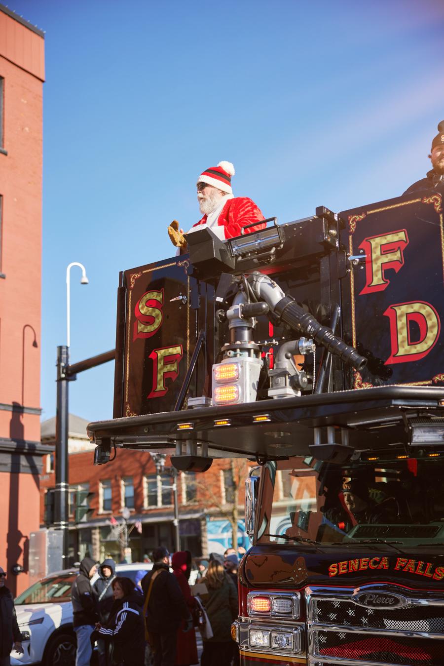 it's a wonderful life santa