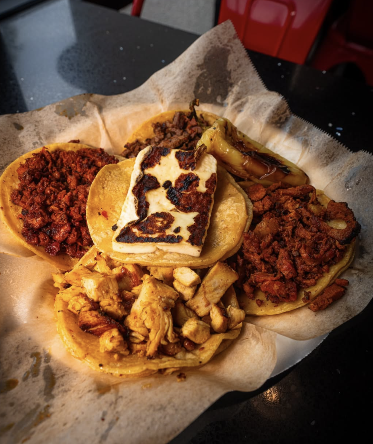 Tacos Los Cholos tacos