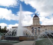 Fountain show at the Manitoba Legislative Building’s Manitoba Plaza