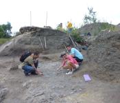 Group dig, Canadian Fossil Discovery Centre