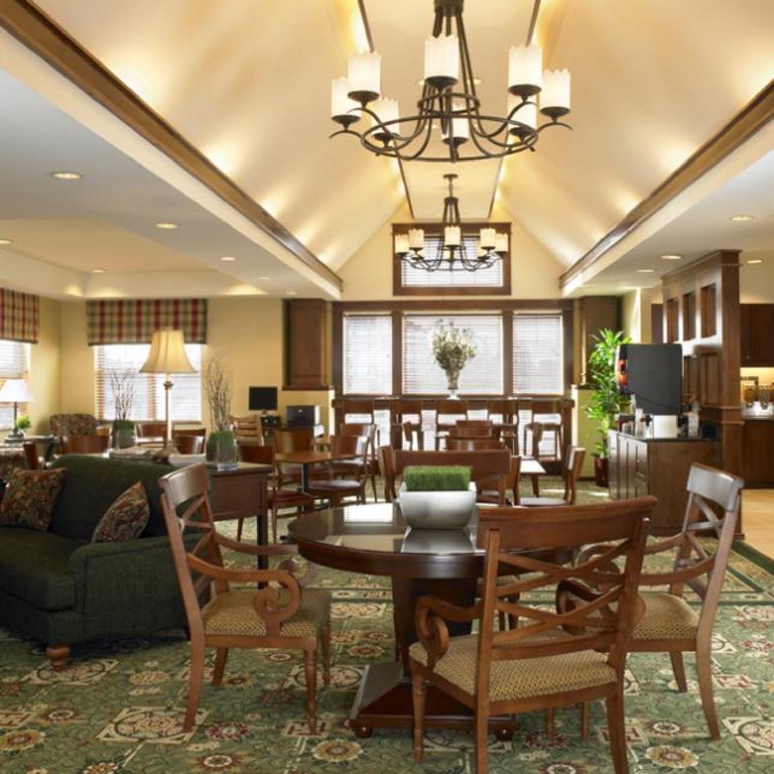 Residence Inn by Marriott Harrisburg Carlisle Dining/Social Reception Area