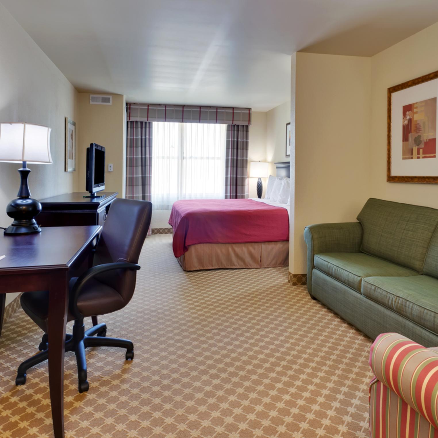 Country Inn and Suites King Studio