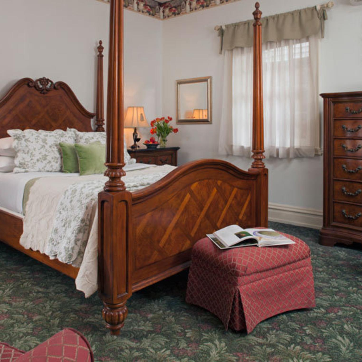 Queen-sized Bed in the Anna Woods Room
