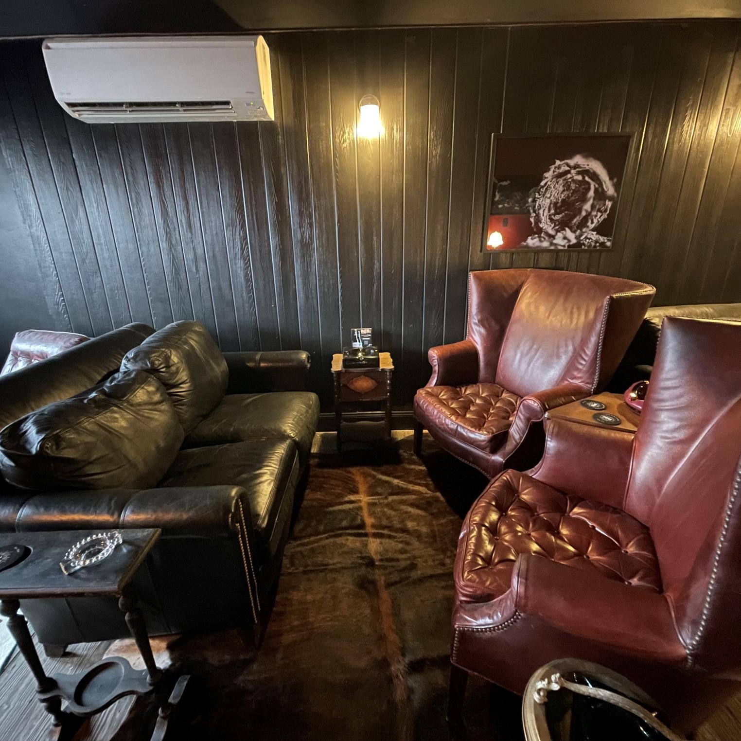 Lounge 611