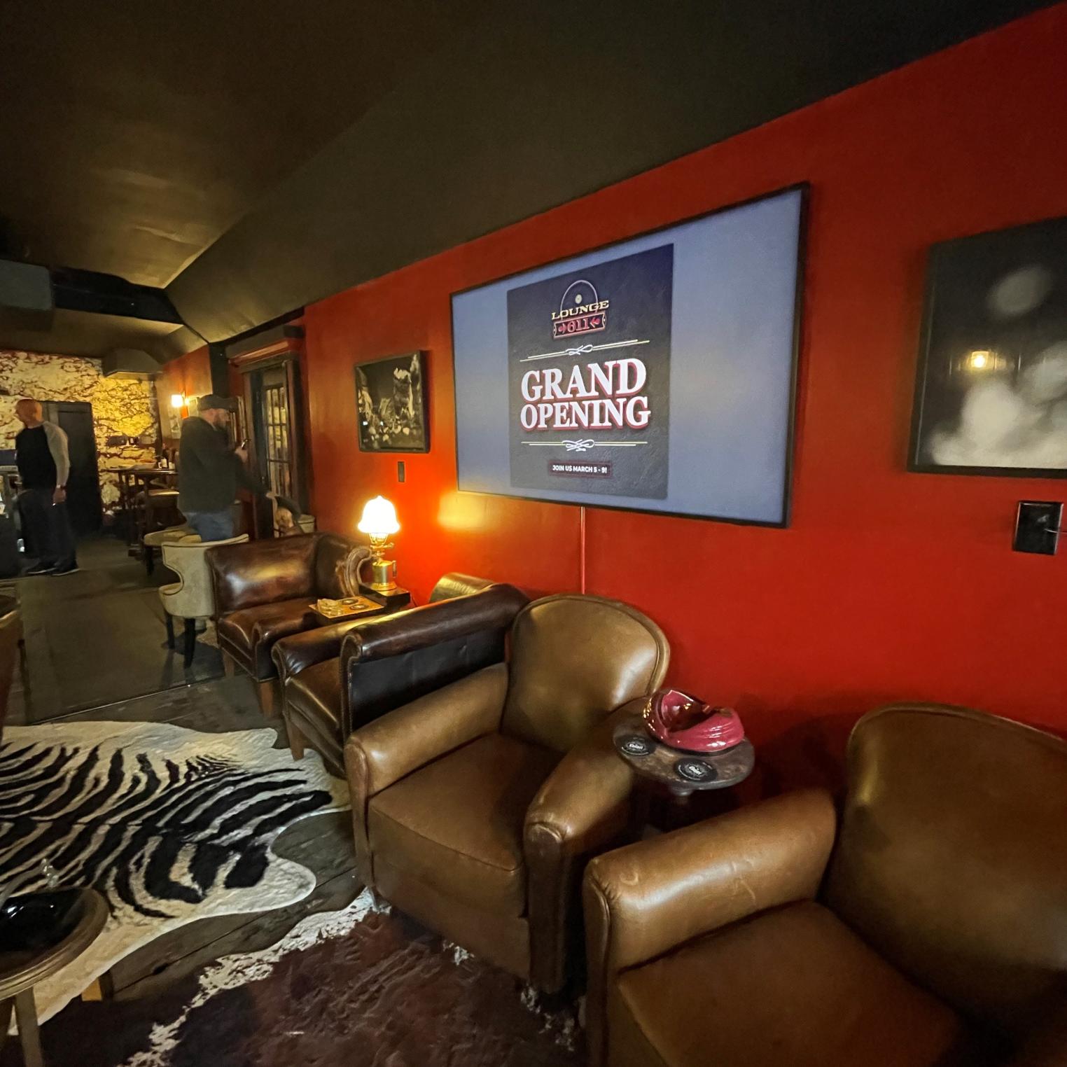 Lounge 611