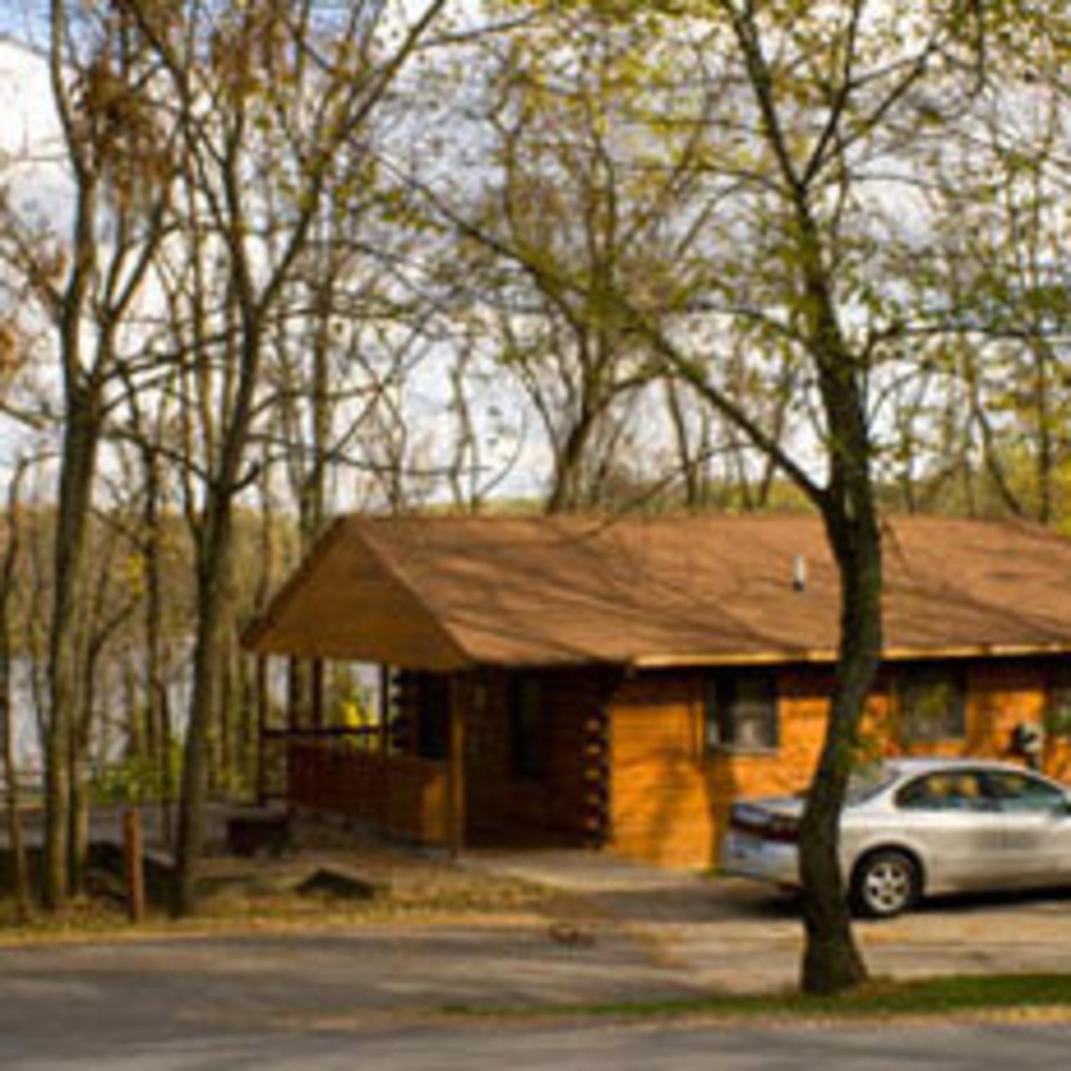 Cabin at Pinchot State Park