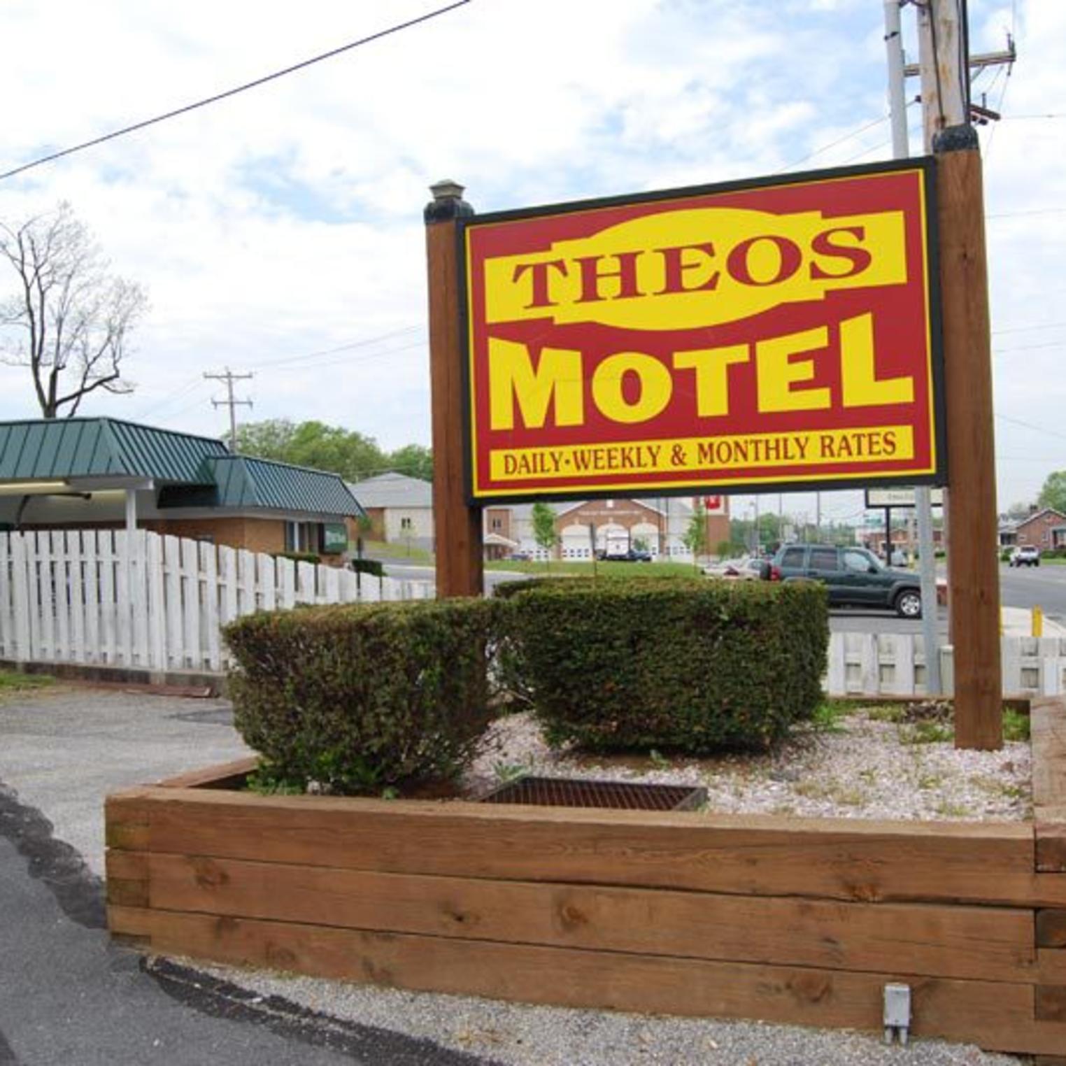 Theo's Motel