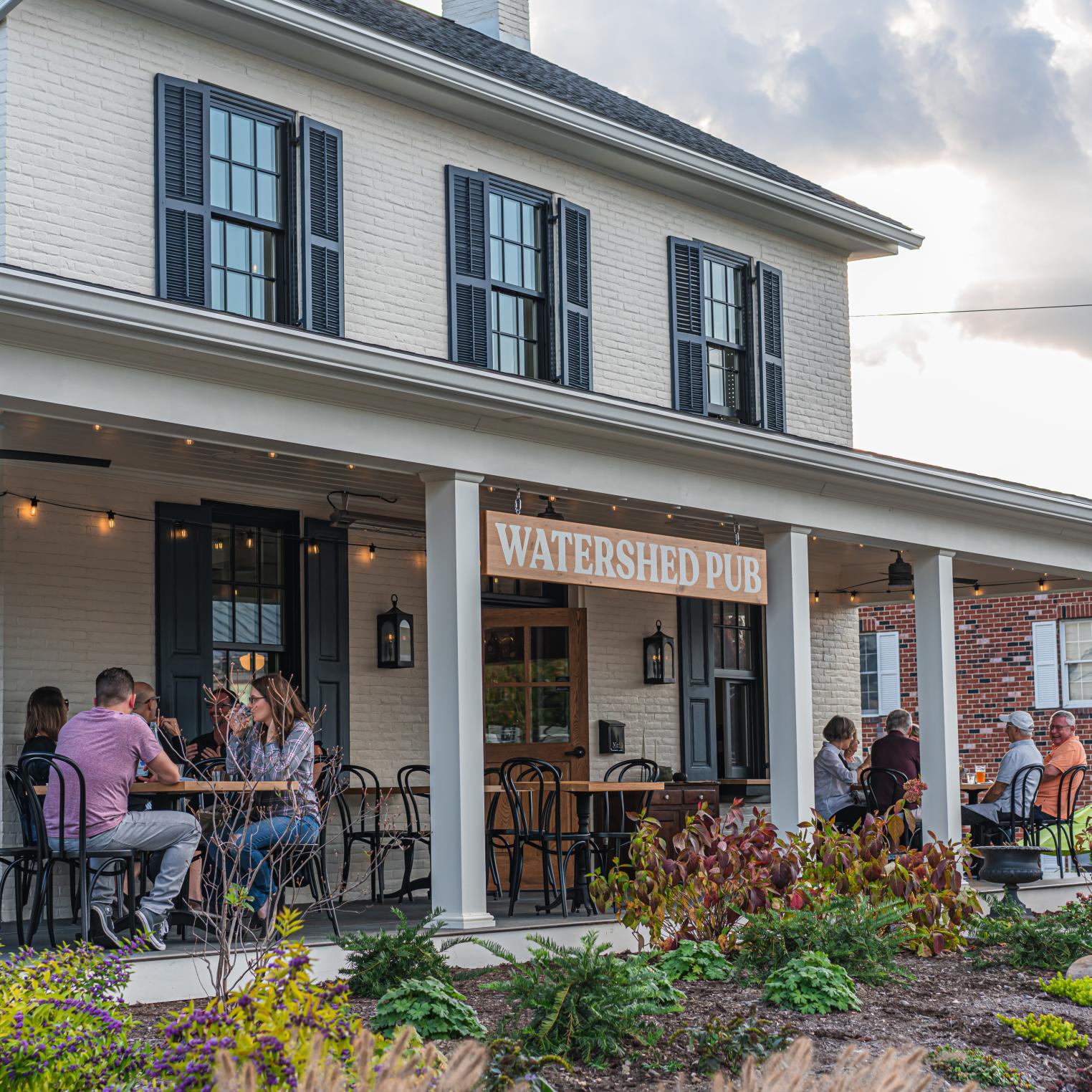 Watershed Pub Exterior Photo