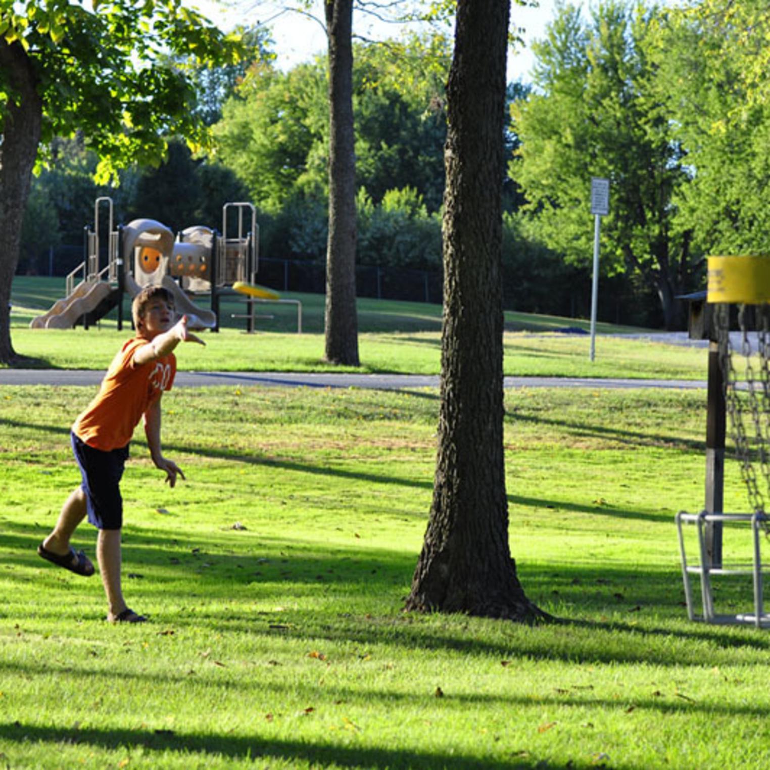 9-hole Disc Golf at Willow Mill Park