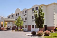 Days_Inn_Lehi_Front.jpg