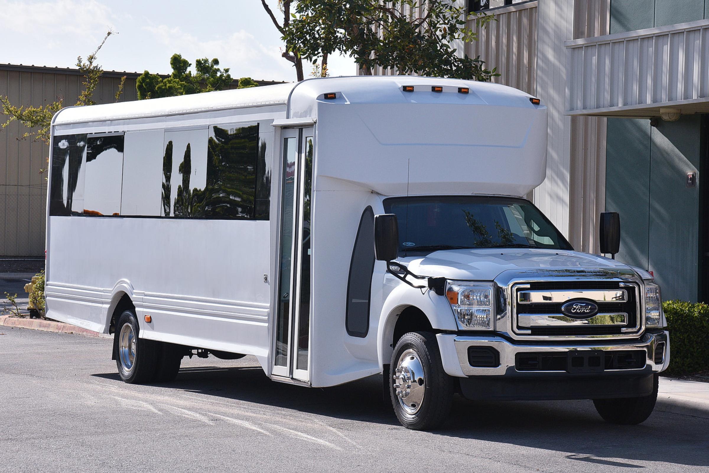 Limo Buses